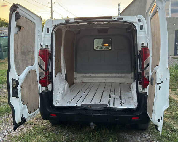 Белый Ситроен Jumpy, объемом двигателя 1.56 л и пробегом 399 тыс. км за 5200 $, фото 6 на Automoto.ua