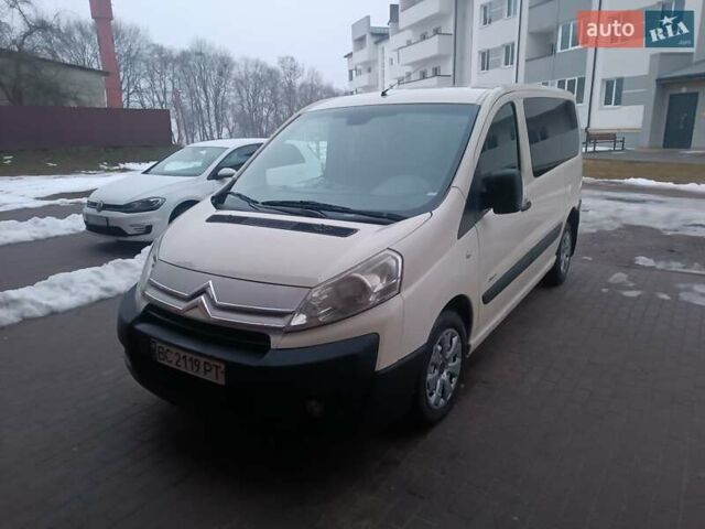 Белый Ситроен Jumpy, объемом двигателя 2 л и пробегом 465 тыс. км за 5200 $, фото 5 на Automoto.ua