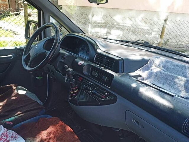 Белый Ситроен Jumpy, объемом двигателя 2 л и пробегом 290 тыс. км за 4200 $, фото 2 на Automoto.ua