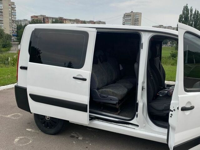 Белый Ситроен Jumpy, объемом двигателя 1.56 л и пробегом 350 тыс. км за 5700 $, фото 11 на Automoto.ua