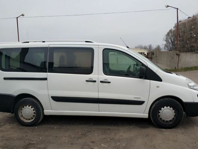 Белый Ситроен Jumpy, объемом двигателя 2 л и пробегом 370 тыс. км за 5850 $, фото 2 на Automoto.ua