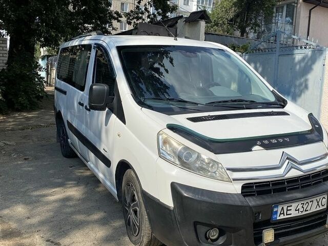Белый Ситроен Jumpy, объемом двигателя 1.6 л и пробегом 398 тыс. км за 4217 $, фото 2 на Automoto.ua