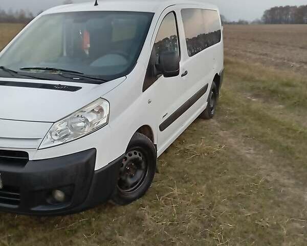 Белый Ситроен Jumpy, объемом двигателя 2 л и пробегом 345 тыс. км за 6720 $, фото 1 на Automoto.ua