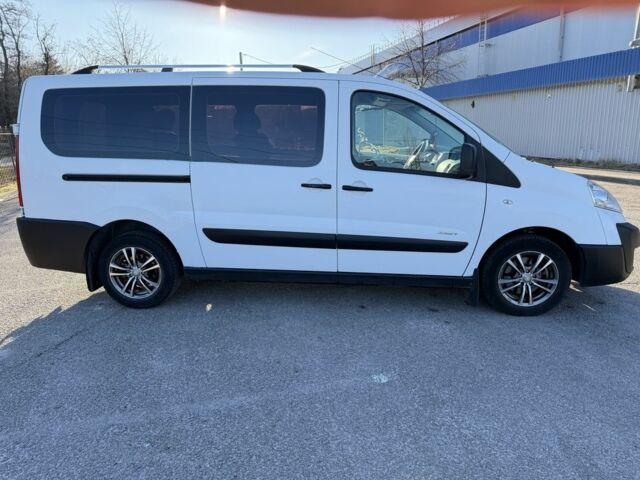 Белый Ситроен Jumpy, объемом двигателя 2 л и пробегом 218 тыс. км за 8000 $, фото 3 на Automoto.ua