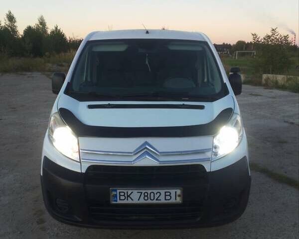 Белый Ситроен Jumpy, объемом двигателя 2 л и пробегом 192 тыс. км за 5600 $, фото 1 на Automoto.ua