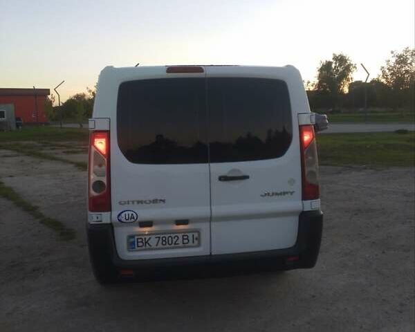 Белый Ситроен Jumpy, объемом двигателя 2 л и пробегом 192 тыс. км за 5600 $, фото 5 на Automoto.ua