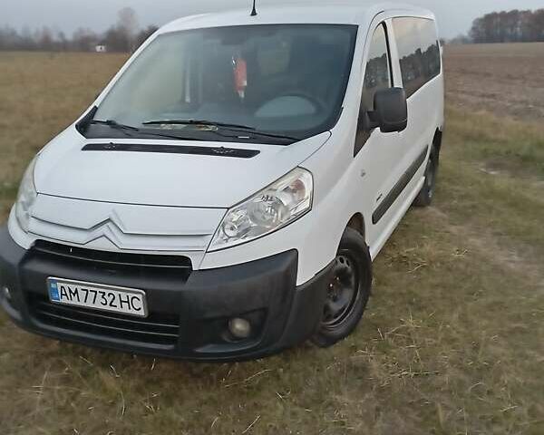 Белый Ситроен Jumpy, объемом двигателя 2 л и пробегом 345 тыс. км за 6720 $, фото 3 на Automoto.ua