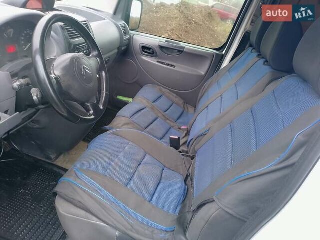 Белый Ситроен Jumpy, объемом двигателя 2 л и пробегом 300 тыс. км за 4700 $, фото 2 на Automoto.ua