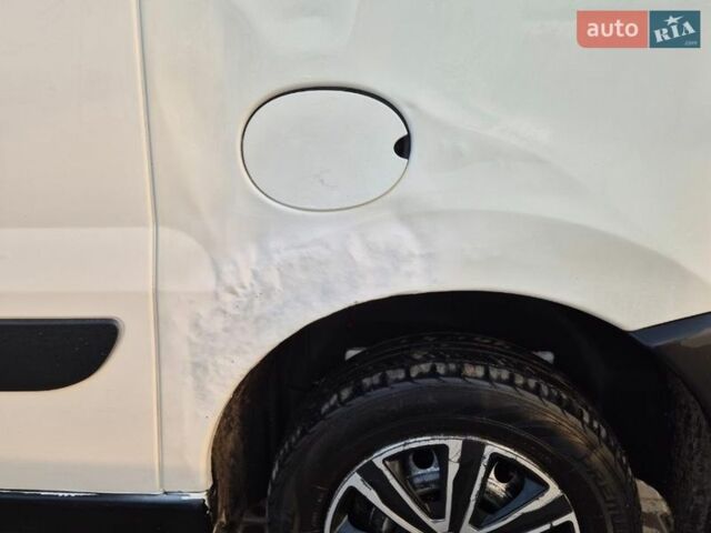Білий Сітроен Jumpy, об'ємом двигуна 1.6 л та пробігом 263 тис. км за 6500 $, фото 4 на Automoto.ua