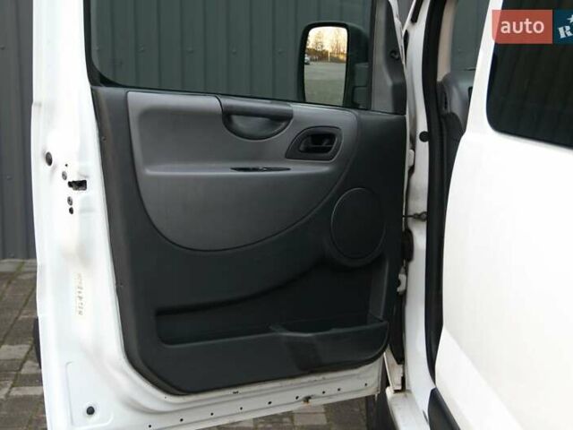 Белый Ситроен Jumpy, объемом двигателя 1.6 л и пробегом 280 тыс. км за 6100 $, фото 9 на Automoto.ua
