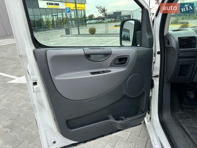 Белый Ситроен Jumpy, объемом двигателя 1.6 л и пробегом 280 тыс. км за 4700 $, фото 10 на Automoto.ua