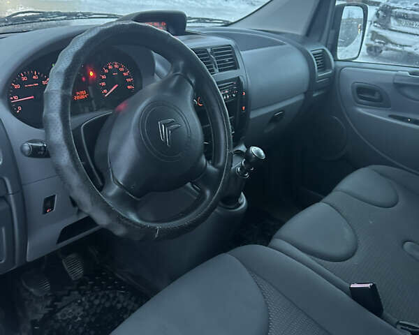 Белый Ситроен Jumpy, объемом двигателя 2 л и пробегом 235 тыс. км за 7777 $, фото 11 на Automoto.ua