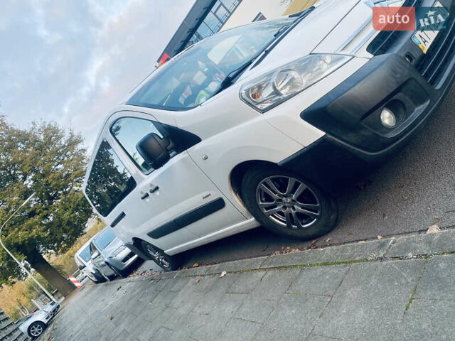 Белый Ситроен Jumpy, объемом двигателя 2 л и пробегом 430 тыс. км за 5500 $, фото 9 на Automoto.ua