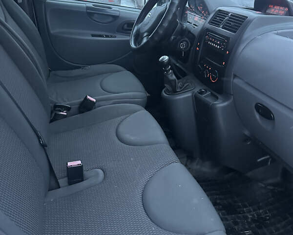 Белый Ситроен Jumpy, объемом двигателя 2 л и пробегом 235 тыс. км за 7777 $, фото 3 на Automoto.ua