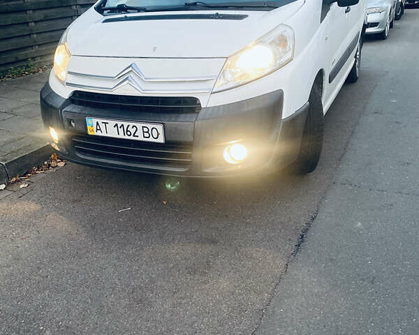 Белый Ситроен Jumpy, объемом двигателя 2 л и пробегом 430 тыс. км за 5500 $, фото 3 на Automoto.ua