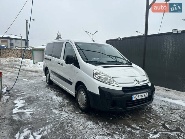 Белый Ситроен Jumpy, объемом двигателя 2 л и пробегом 155 тыс. км за 8555 $, фото 1 на Automoto.ua