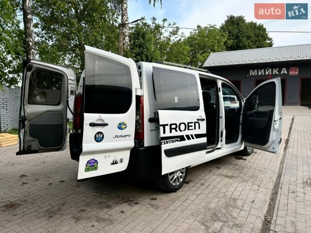 Белый Ситроен Jumpy, объемом двигателя 2 л и пробегом 283 тыс. км за 6500 $, фото 15 на Automoto.ua