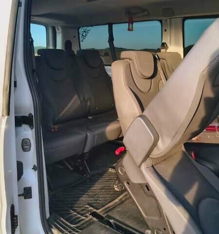 Білий Сітроен Jumpy, об'ємом двигуна 2 л та пробігом 238 тис. км за 8500 $, фото 1 на Automoto.ua