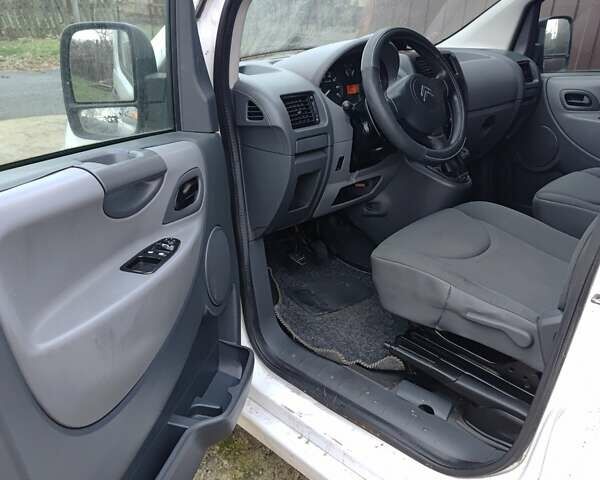 Белый Ситроен Jumpy, объемом двигателя 1.56 л и пробегом 138 тыс. км за 5500 $, фото 2 на Automoto.ua