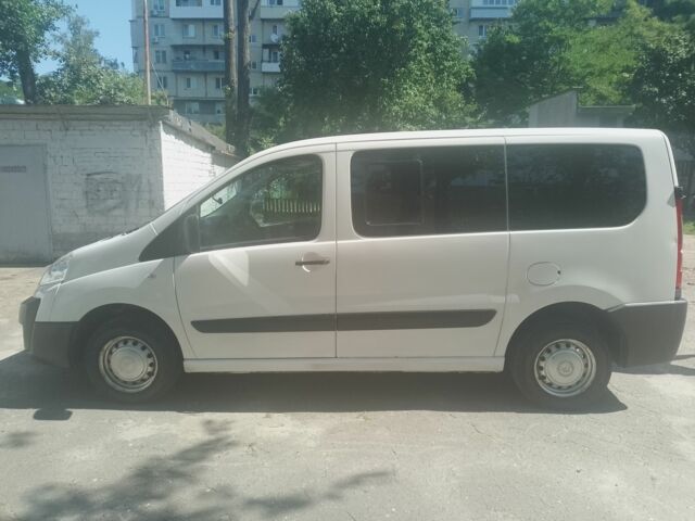 Белый Ситроен Jumpy, объемом двигателя 1.6 л и пробегом 240 тыс. км за 7800 $, фото 2 на Automoto.ua