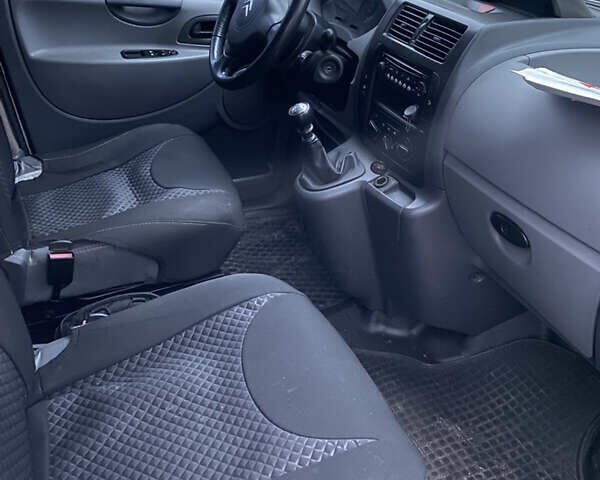 Белый Ситроен Jumpy, объемом двигателя 2 л и пробегом 285 тыс. км за 6800 $, фото 12 на Automoto.ua