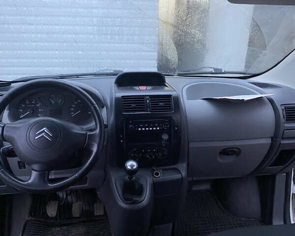 Белый Ситроен Jumpy, объемом двигателя 2 л и пробегом 285 тыс. км за 6800 $, фото 9 на Automoto.ua