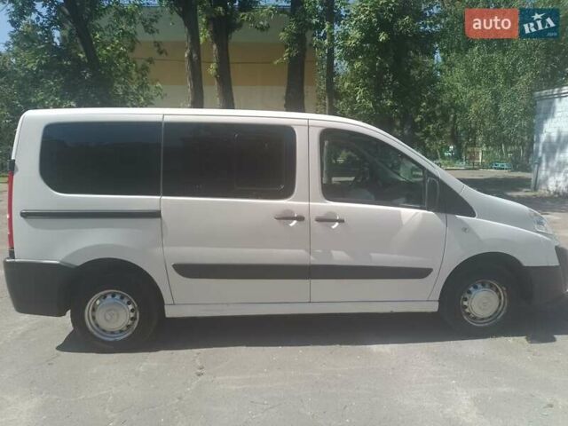 Белый Ситроен Jumpy, объемом двигателя 1.6 л и пробегом 240 тыс. км за 7800 $, фото 2 на Automoto.ua