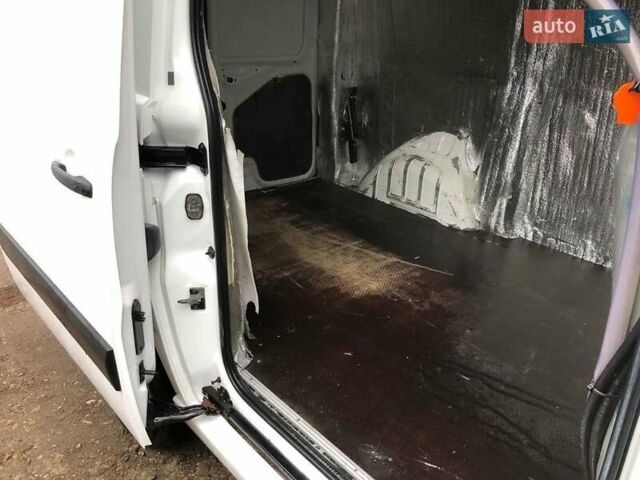 Белый Ситроен Jumpy, объемом двигателя 1.6 л и пробегом 305 тыс. км за 5000 $, фото 2 на Automoto.ua