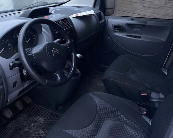 Белый Ситроен Jumpy, объемом двигателя 2 л и пробегом 285 тыс. км за 6800 $, фото 18 на Automoto.ua