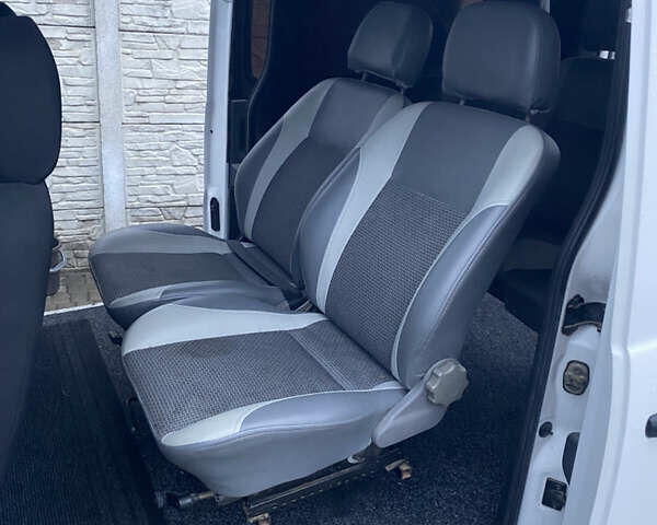 Белый Ситроен Jumpy, объемом двигателя 2 л и пробегом 285 тыс. км за 6800 $, фото 10 на Automoto.ua