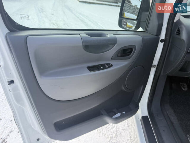 Білий Сітроен Jumpy, об'ємом двигуна 2 л та пробігом 250 тис. км за 8500 $, фото 11 на Automoto.ua