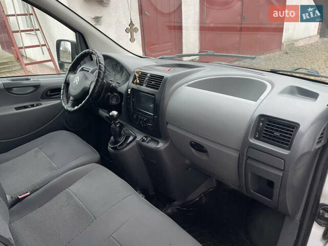 Белый Ситроен Jumpy, объемом двигателя 2 л и пробегом 265 тыс. км за 8700 $, фото 14 на Automoto.ua