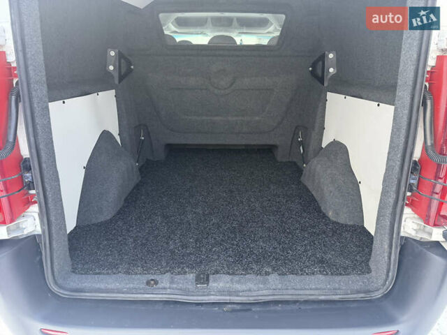 Білий Сітроен Jumpy, об'ємом двигуна 2 л та пробігом 250 тис. км за 8500 $, фото 5 на Automoto.ua