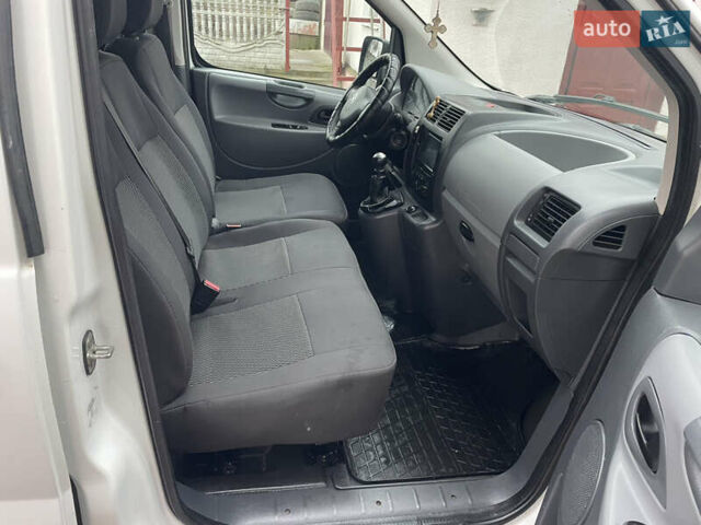 Белый Ситроен Jumpy, объемом двигателя 2 л и пробегом 265 тыс. км за 8700 $, фото 13 на Automoto.ua