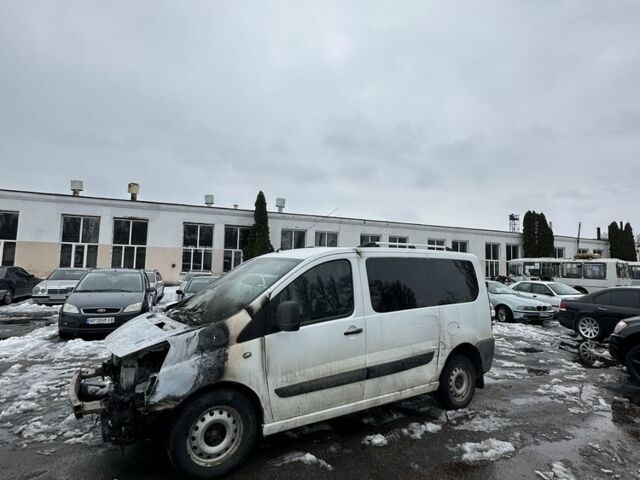 Білий Сітроен Jumpy, об'ємом двигуна 2 л та пробігом 300 тис. км за 1500 $, фото 1 на Automoto.ua