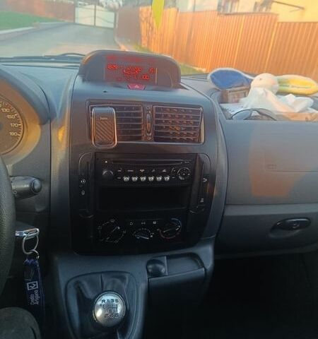 Білий Сітроен Jumpy, об'ємом двигуна 2 л та пробігом 363 тис. км за 11500 $, фото 7 на Automoto.ua