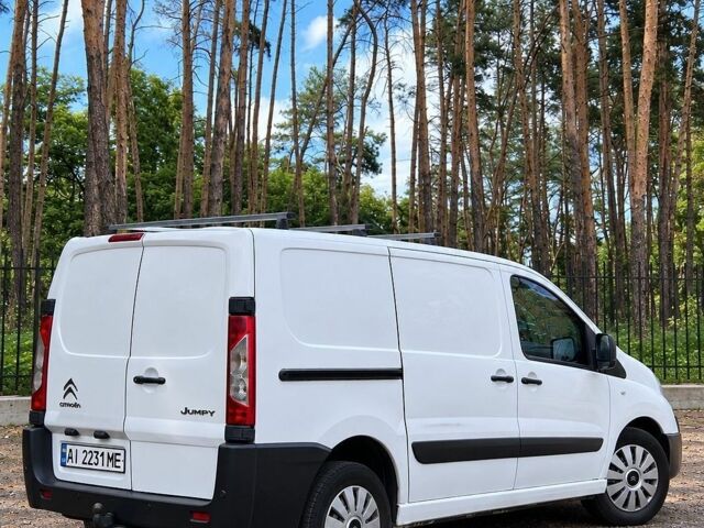 Белый Ситроен Jumpy, объемом двигателя 2 л и пробегом 250 тыс. км за 7700 $, фото 2 на Automoto.ua
