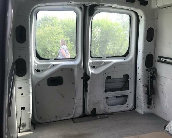 Белый Ситроен Jumpy, объемом двигателя 2 л и пробегом 370 тыс. км за 8100 $, фото 12 на Automoto.ua