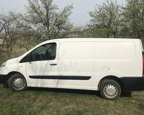 Белый Ситроен Jumpy, объемом двигателя 2 л и пробегом 370 тыс. км за 8100 $, фото 1 на Automoto.ua