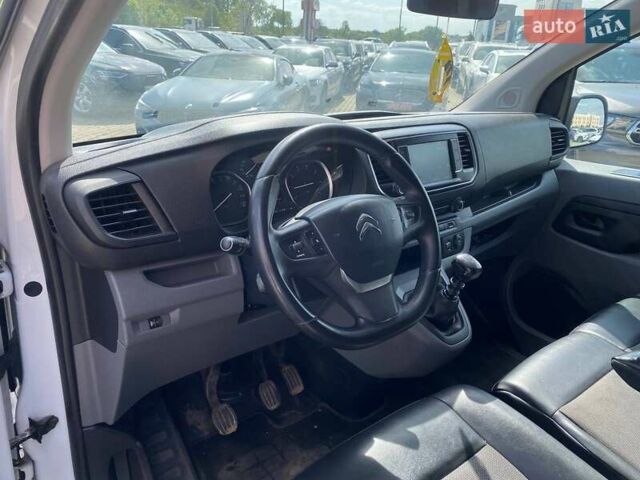 Белый Ситроен Jumpy, объемом двигателя 2 л и пробегом 283 тыс. км за 16900 $, фото 10 на Automoto.ua