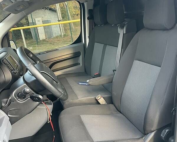 Сітроен Jumpy 2016 у Києві на Automoto.ua Білий Сітроен Jumpy, об'ємом двигуна 2 л та пробігом 271 тис. км за 13000 $, фото 17 на Automoto.ua