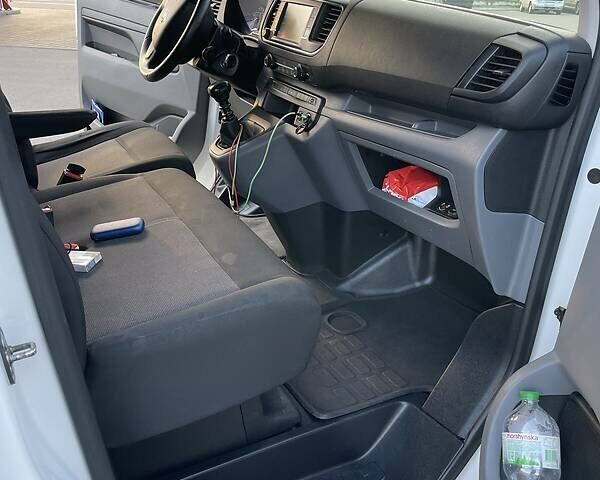 Сітроен Jumpy 2016 у Києві на Automoto.ua Білий Сітроен Jumpy, об'ємом двигуна 2 л та пробігом 271 тис. км за 13000 $, фото 19 на Automoto.ua