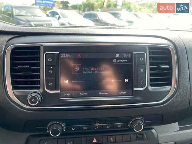 Белый Ситроен Jumpy, объемом двигателя 2 л и пробегом 283 тыс. км за 16900 $, фото 16 на Automoto.ua