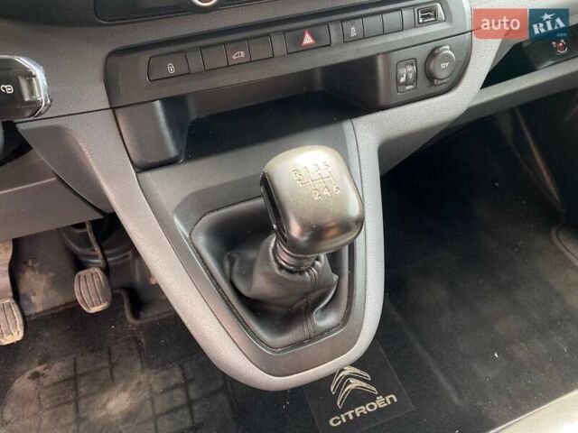 Белый Ситроен Jumpy, объемом двигателя 2 л и пробегом 283 тыс. км за 12900 $, фото 19 на Automoto.ua