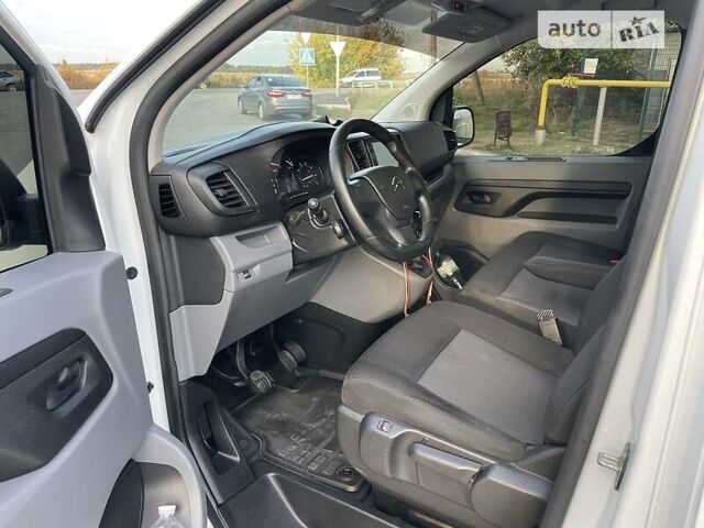 Сітроен Jumpy 2016 у Києві на Automoto.ua Білий Сітроен Jumpy, об'ємом двигуна 2 л та пробігом 271 тис. км за 13000 $, фото 8 на Automoto.ua