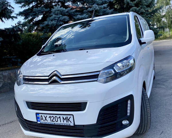 Белый Ситроен Jumpy, объемом двигателя 2 л и пробегом 194 тыс. км за 14999 $, фото 1 на Automoto.ua