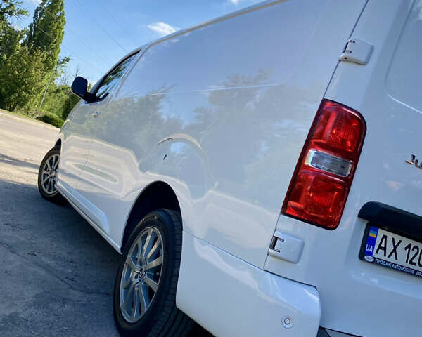 Белый Ситроен Jumpy, объемом двигателя 2 л и пробегом 194 тыс. км за 14999 $, фото 17 на Automoto.ua