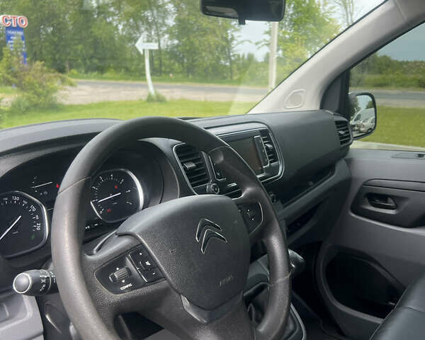 Белый Ситроен Jumpy, объемом двигателя 2 л и пробегом 307 тыс. км за 13500 $, фото 8 на Automoto.ua