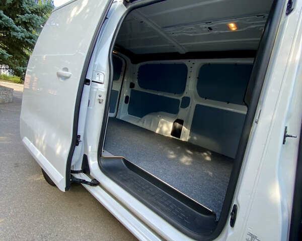 Белый Ситроен Jumpy, объемом двигателя 2 л и пробегом 194 тыс. км за 14999 $, фото 30 на Automoto.ua