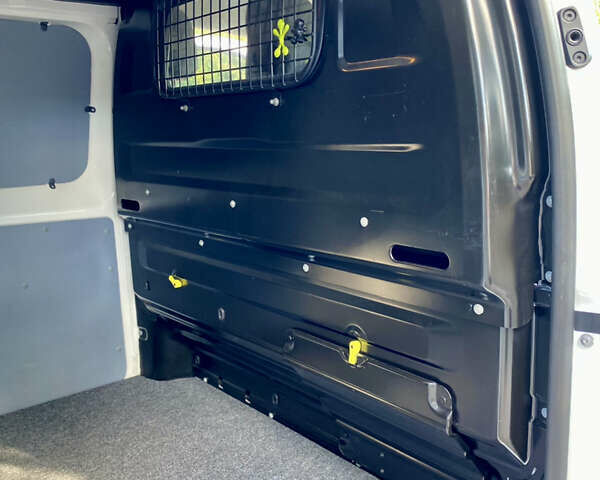 Белый Ситроен Jumpy, объемом двигателя 2 л и пробегом 194 тыс. км за 14999 $, фото 36 на Automoto.ua